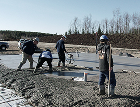 Mise en place et finition de béton